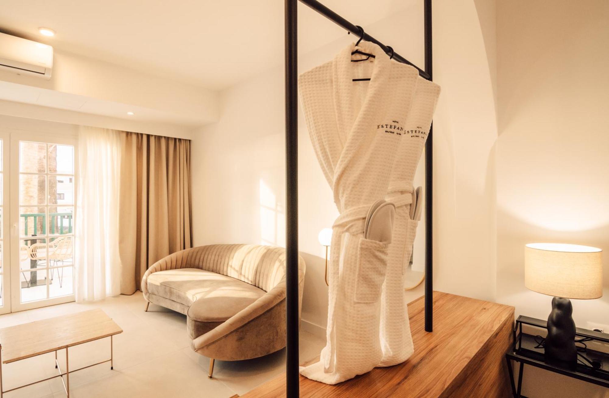 Hotel Estefania Boutique Suites Los Cristianos  Buitenkant foto